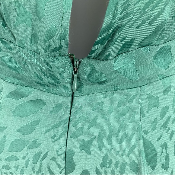 TOPSHOP Tie Neck Jacquard Crop Green Jumpsuit - Picture 10 of 16